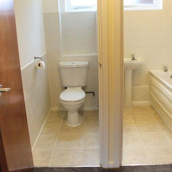 2 Bedroom Apartment To Let - Photo 1