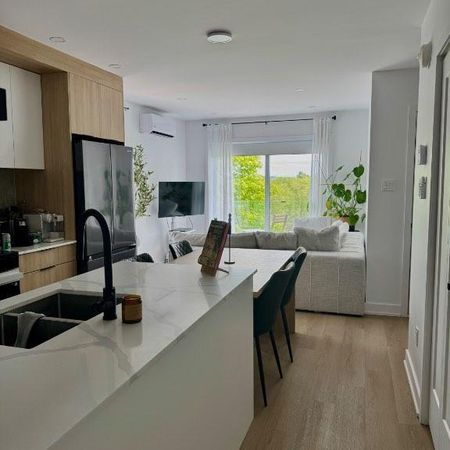 ☀️ Disponible dès le 1er juillet 2025 – Superbe condo à louer - Photo 3
