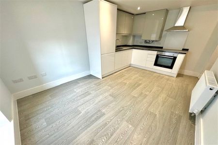 Canal Walk, SO14 - Photo 3