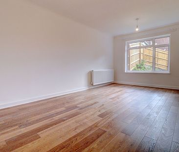 3 bedroom mid terraced house to rent, - Photo 5