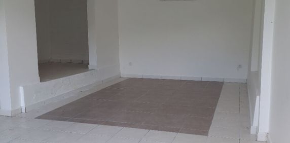 Location appartement 1 pièce, 35.00m², Ducos - Photo 2