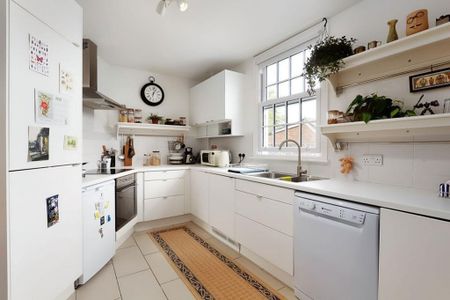 2 bedroom semi-detached house to rent - Photo 2