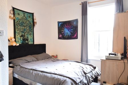 1 Bed Flat, Junction Road, RG1 - Photo 3