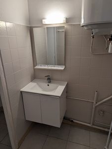 Location Appartement 3 pièces 56m² MARTIGUES 13500 - Photo 3