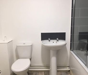 Flat 3 Tabernacle Chapel Garth Road - Photo 6