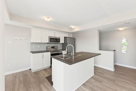 For Lease - 1201 CHAPMAN MILLS Drive, Barrhaven, Ontario - Photo 4