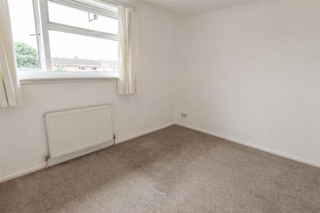 2 bedroom terraced house to rent - Photo 4