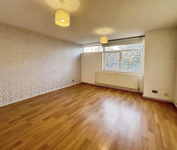 The Drive, Brentwood, Great Warley - Photo 2