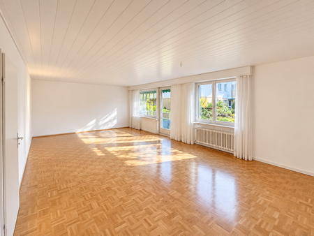 Erstbezug nach Renovation – grosszügige 4½-Zimmer-Wohnung im Grünen - Foto 2