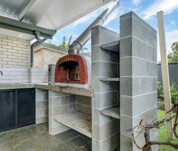 Spacious family home with exceptional lifestyle appeal - Photo 3