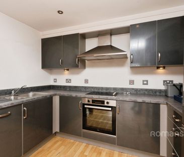 2 bedroom apartment to rent - Photo 4