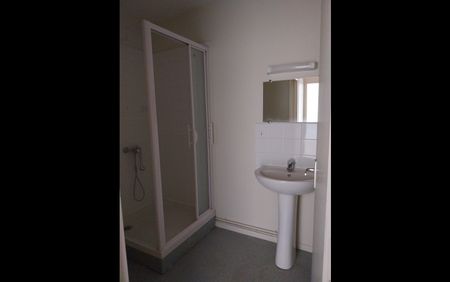 Location Appartement 2 pièces 60 m² Issoudun - Photo 4