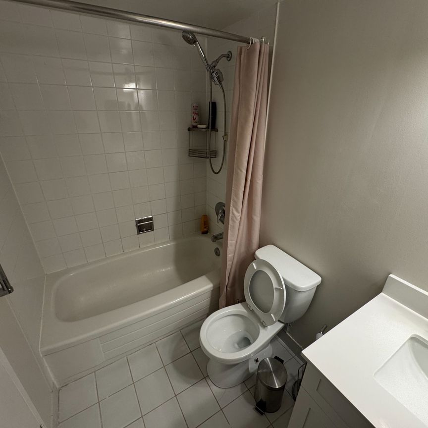 For Lease - 5785 Yonge Street Unit# 104, Toronto, Ontario - Photo 1