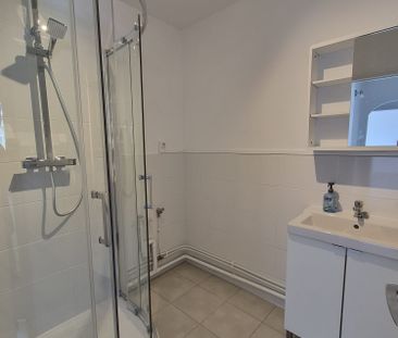 Reims BEAU TYPE 1 AVEC TERASSE - Photo 1