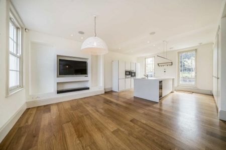 3 bedroom flat to rent - Photo 4