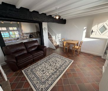 The Parade, Parkgate, Neston - Photo 1