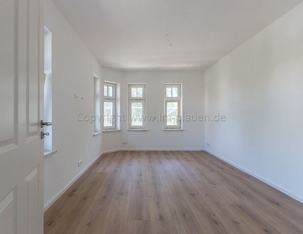 Moderne 3-Zimmer-Wohnung mit Kamin, Balkon & Fußbodenheizung in Plauen-Jößnitz - Foto 1