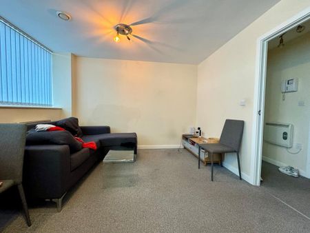 1 bedroom flat to rent - Photo 2