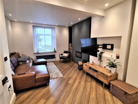 Church Terrace, Pontyclun, Llanharan - Photo 3