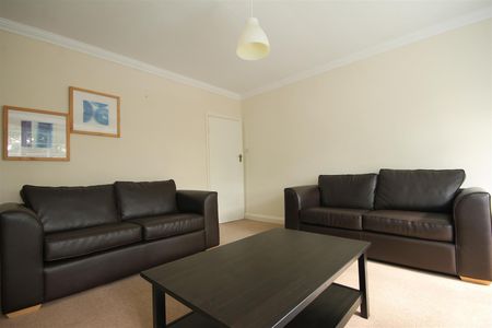 Osborne Court, Jesmond - Photo 2