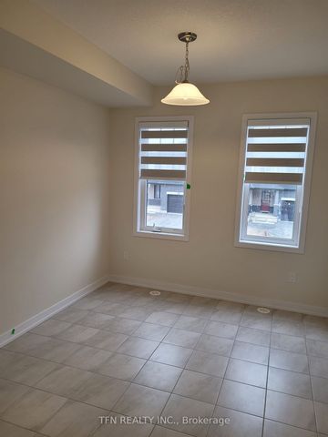 Townhouse For Lease | X8069844 - Photo 3