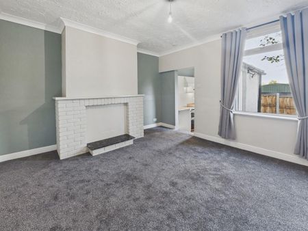 2 bedroom terraced house to rent - Photo 4