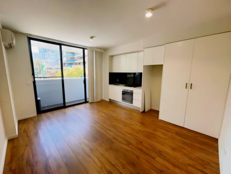 1 bed 1 bath - Photo 3