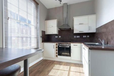 St Georges Terrace, Cheltenham, GL50 - Photo 4