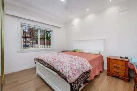 Well-Maintained 4-Bedroom Family Home - Photo 4