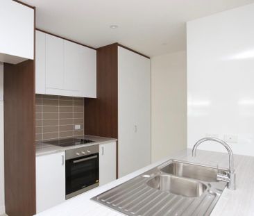 154/1 Mouat Street, Lyneham - Photo 2
