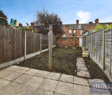 2 bedroom House To Let Total Size: 684 SQ FT - Photo 3