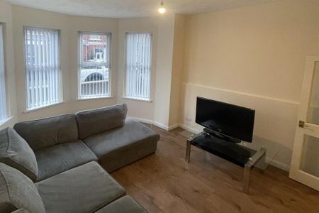 1, 39 Thorndale Avenue, Belfast, BT14 - Photo 5