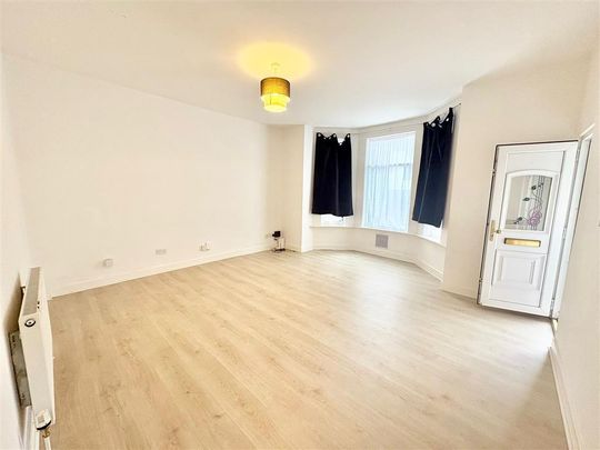 Bullar Road, Southampton - Photo 1