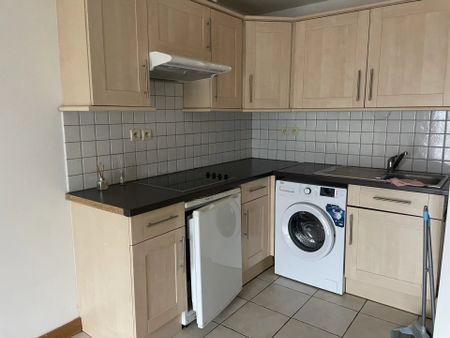 Location Appartement 2 pièces 40m² SALLANCHES 74700 - Photo 2