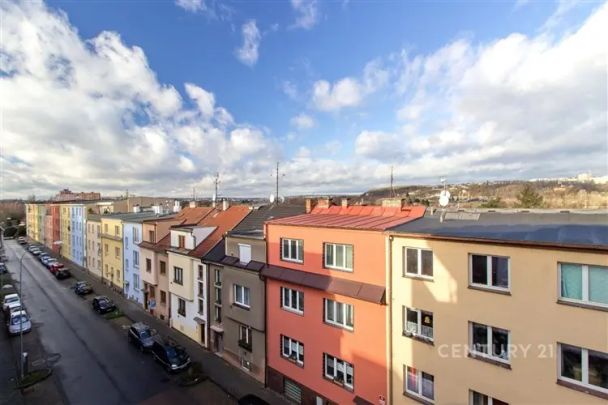 Pronájem krásného bytu 2kk v nadstandardním provedení s garážovým stáním, Na Jíkalce, Plzeň - Fotografie 1