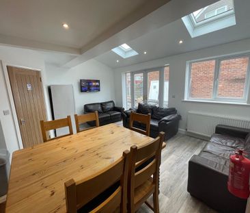 Farndale Avenue, Osbaldwick - P10624 - Photo 1