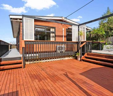 Stunning Three bedroom house - Photo 4