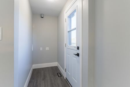 $1,949 / 2 br / 1 ba / 850 sqft 22 Willow Dr. unit 1 - Photo 3