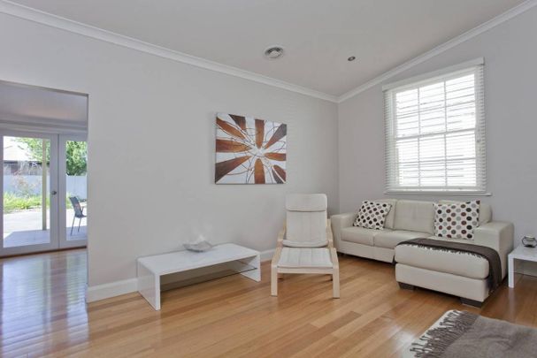 FULLY FURNISHED - UNAVAILABLE UNTIL FEBRUARY 2019 - Photo 1