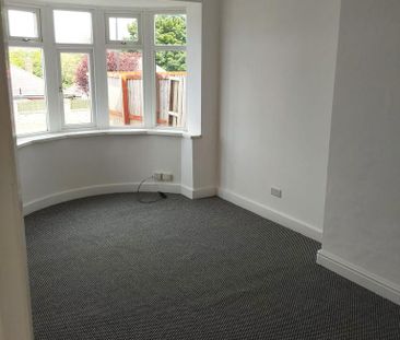 3 bedroom flat to rent - Photo 1