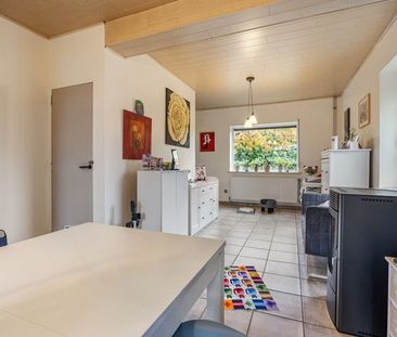 Zeer goed en rustig gelegen, instapklare woning met tuin - Photo 1