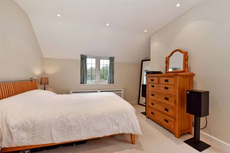 The Firs is a beautiful home located in the much sought after rural village of Cold Aston. - Photo 2