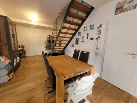 Schöne 3-Zimmer-Maisonette-Wohnung mit Terrasse u. Außenstellplatz in begehrter Lage in Sindelfingen - Photo 3