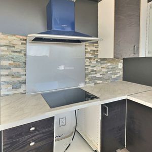 Appartement T3 à louer au 8 ème et dernier étage - Blancarde, Marseille - Photo 2