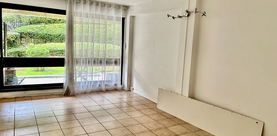 Appartement 1 pièce de 34m2 avec terrasse - Photo 2