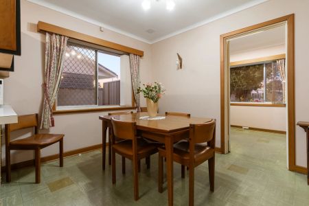 37 Langley Street, - Photo 4