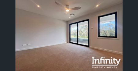 Brand New Luxury Family Home - Photo 3