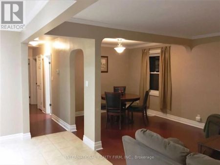 164 CENTRAL PARK BOULEVARD S - Photo 3