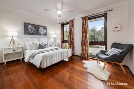 3 Stirling Road, CROYDON - Photo 3
