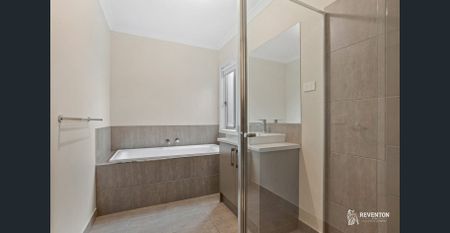 6 Peak Rd, Greenvale, Vic 3059 - Photo 2